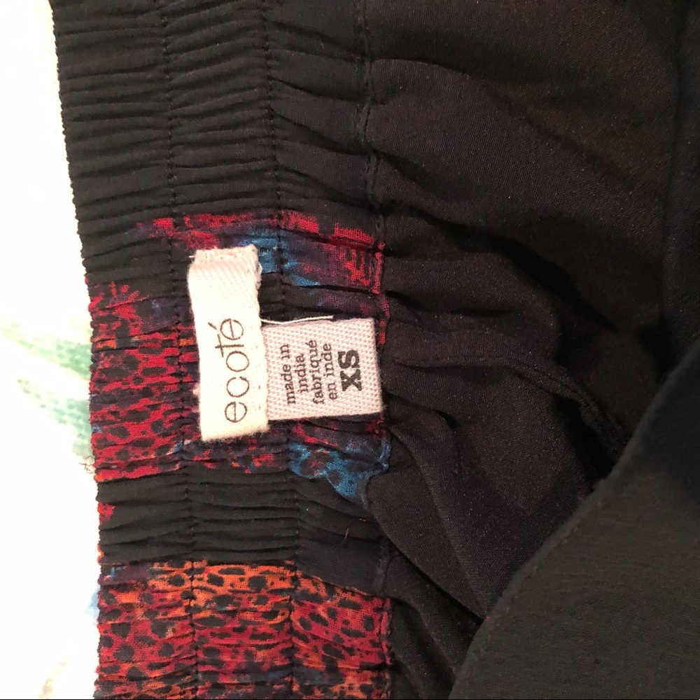 Patterned High-Low Skirt - Picture 4 of 4